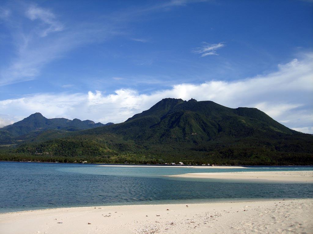 ממבג'או Camiguin Volcan Beach Eco Retreat & Dive Resort מראה חיצוני תמונה